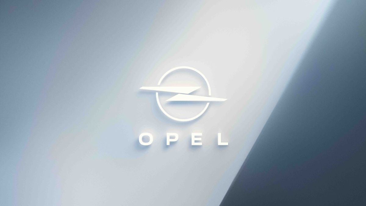Opel představil nové logo